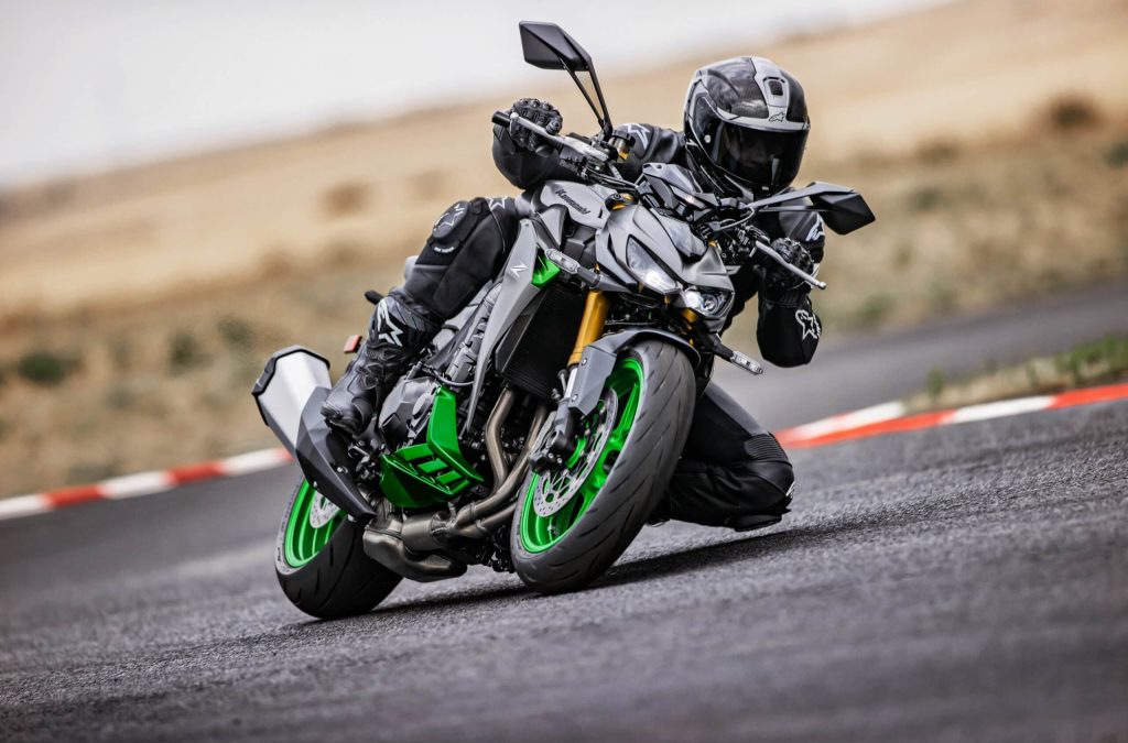 2027 Kawasaki Z1100 SE